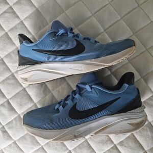 Nike Men's Blue and Black Athletic Sneakers